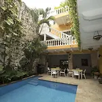 Luxurious Casa Santo Domingo By Nomad Guru