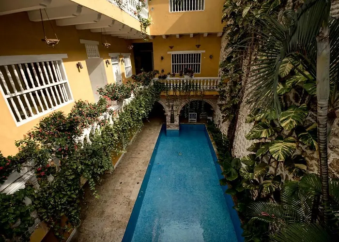 Luxurious Casa Santo Domingo By Nomad Guru